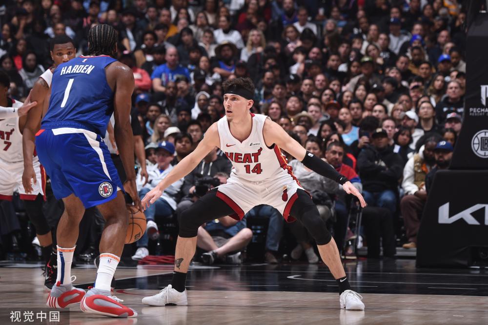 球迷一次深 球迷一次深