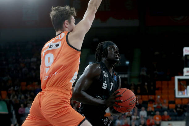 望通过努力 望通过努力